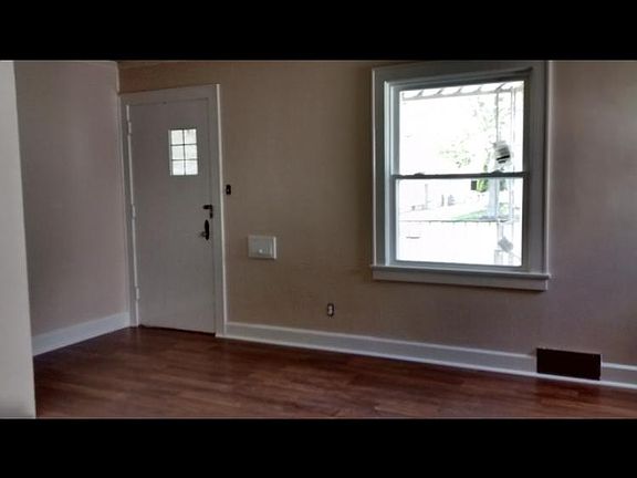 3rd image of 81 Leighton Ave