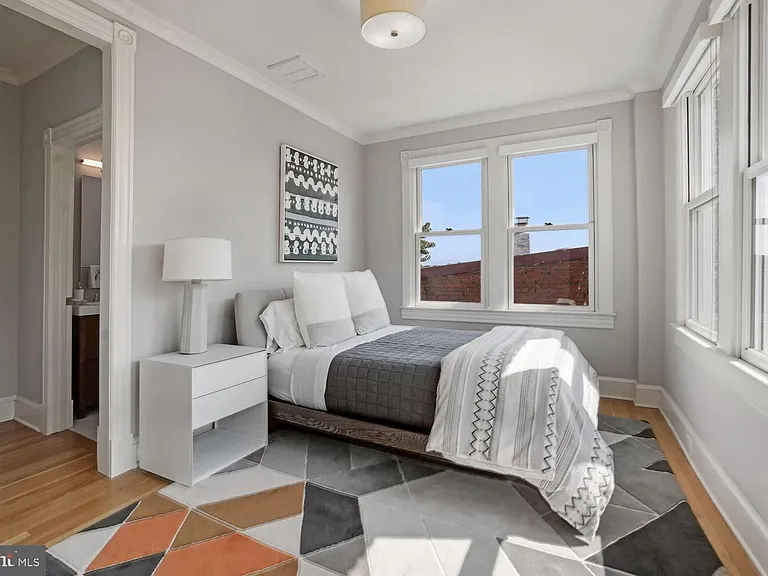 3348 Prospect St NW #4 — Photo 3