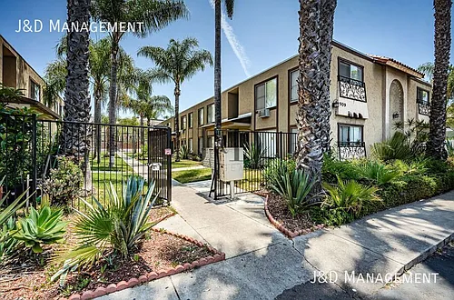 909 S Sunshine Ave S Photo 1