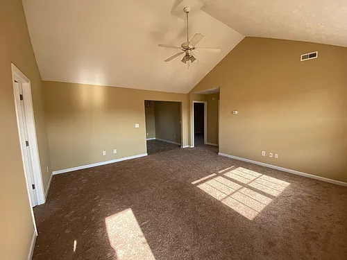 2605 Ridgewood Dr Photo 1