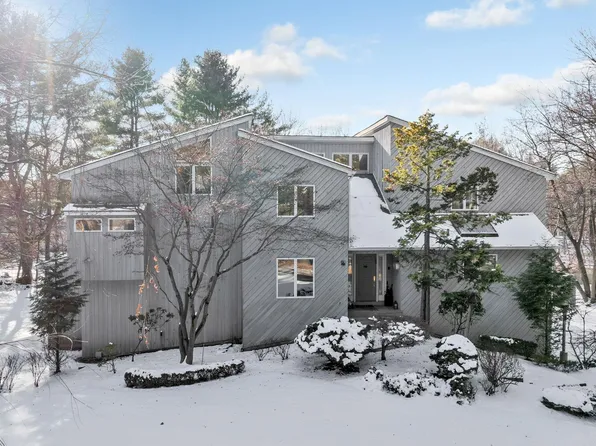 (undisclosed Address), Monsey, NY 10952