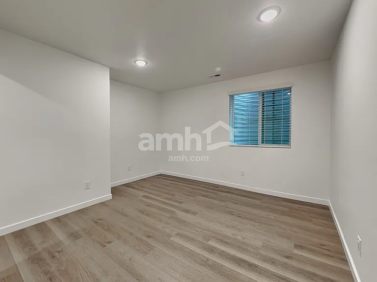 330 N Addison Way — Photo 21