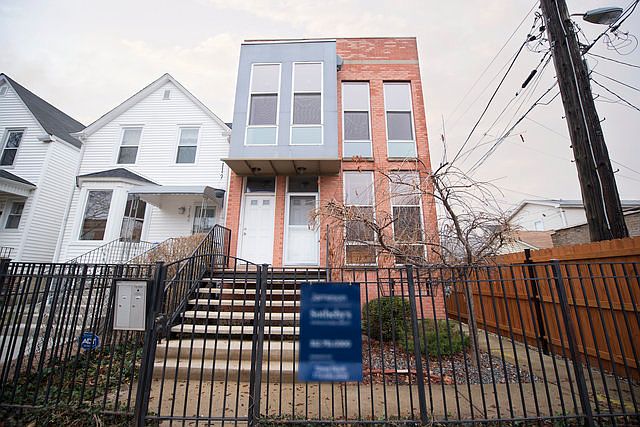 1st image of 2146 N Lawndale Ave #2