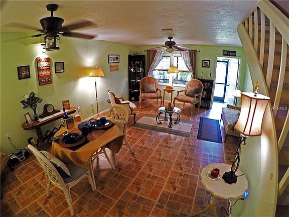 3rd image of 3216 Ramblewood Dr