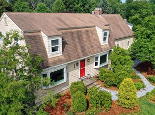 96 Garrison Rd, Chelmsford, MA 01824