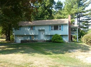 95 Dunrobin Ln, Watertown, CT 06795