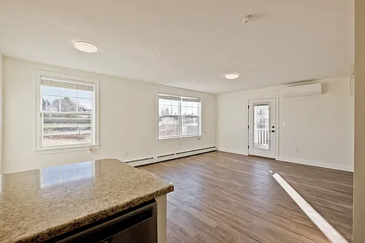 Cumberland Foreside Village Apartments — Photo 35