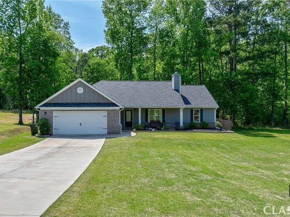 252 Poppyfield Farm Drive, Good Hope, GA 30641