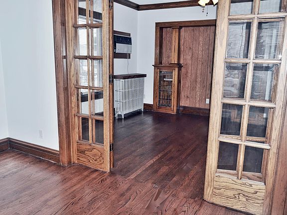 2nd image of 1309 Park St Ste A