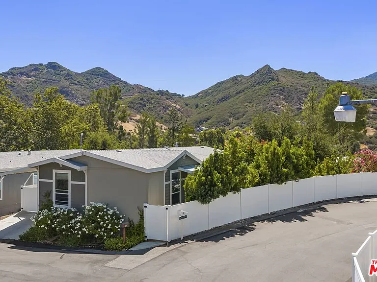 30473 Mulholland Hwy #96 — Photo 14