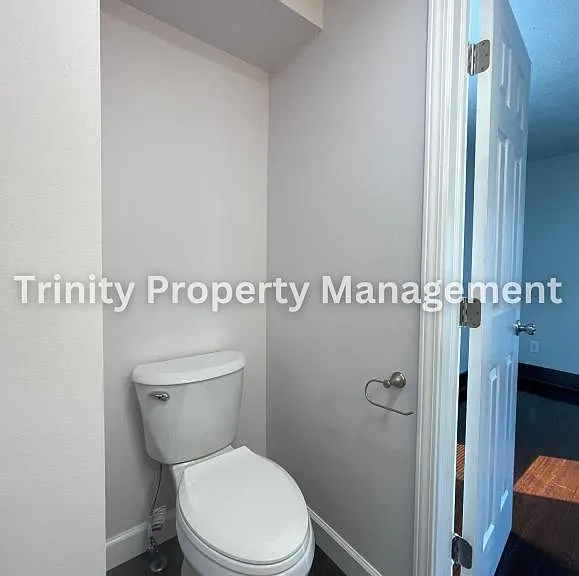116 Maryland Ave — Photo 15