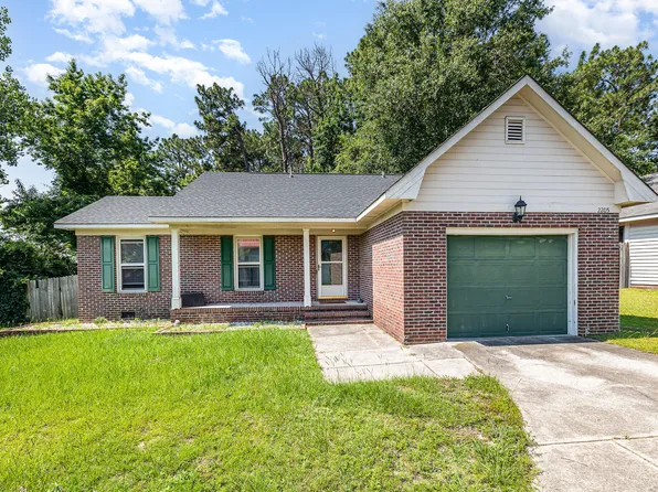 2205 Indigo Bush Pl, Fayetteville, NC 28304