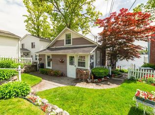 362 Oak Ln, Lake Orion, MI 48362