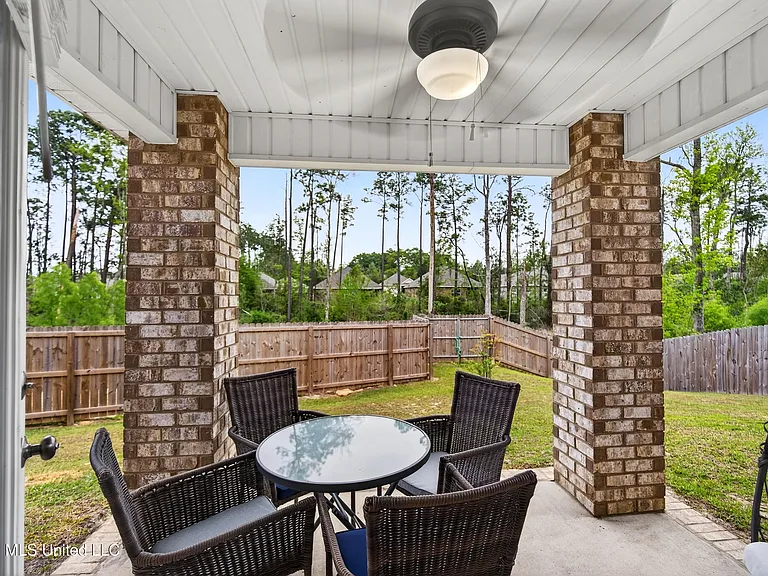 5438 Leeds Ln — Photo 46