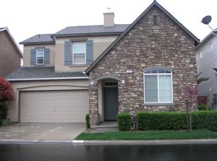 24 W Scandia Ln, Clovis, CA 93619