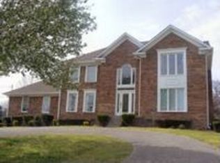 610 Cumberland Hills Dr, Hendersonville, TN 37075