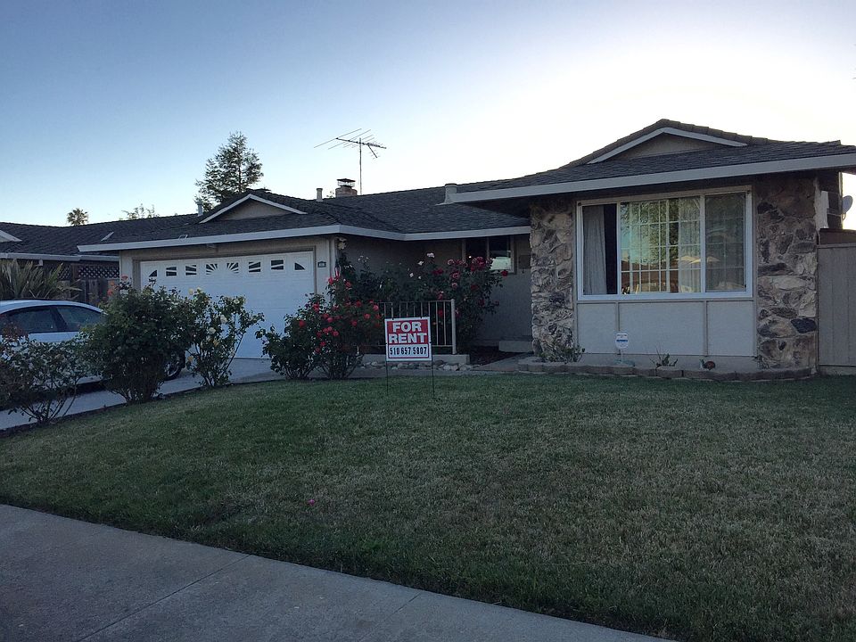 1st image of 4735 Louise Ln