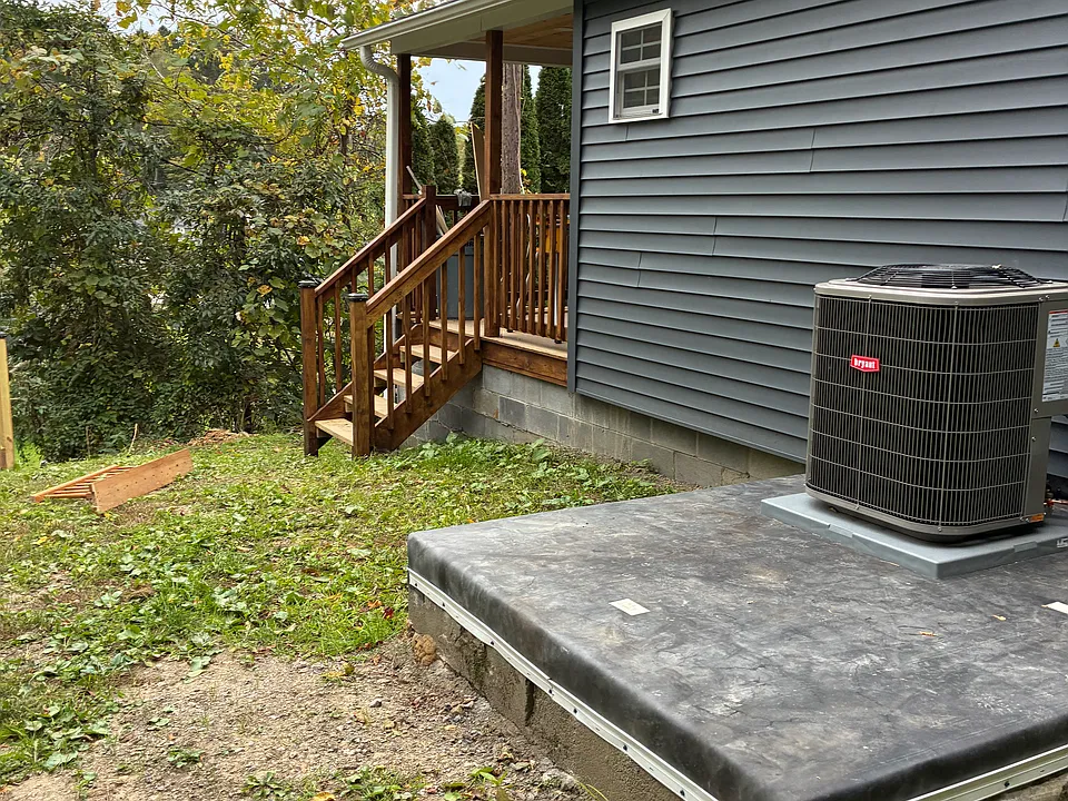 111 Helmbold Ave