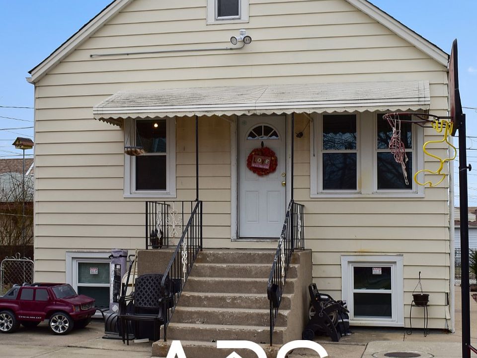 1st image of 5611 S Karlov Ave