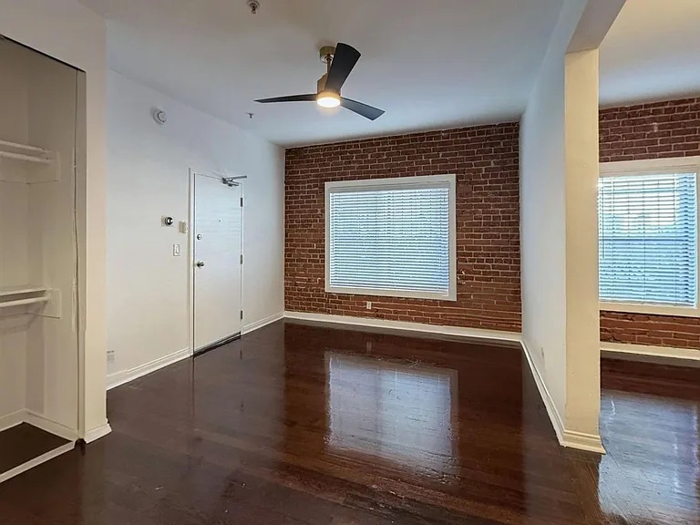 Burnside Villas Apartments — Photo 20