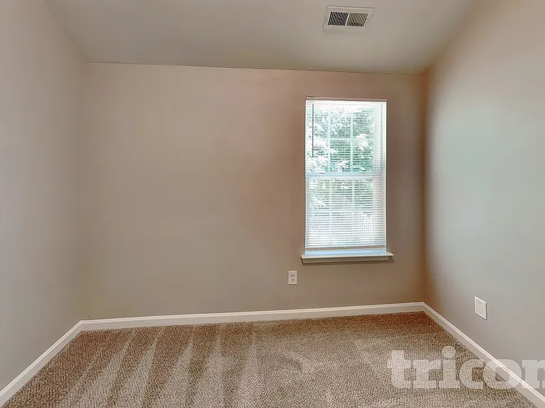 2303 Cilantro Way — Photo 11