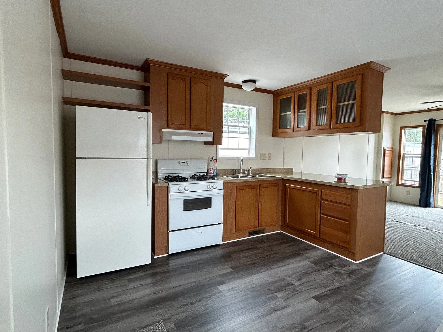 2 bed, 728 sqft, $1,700 — Photo 4