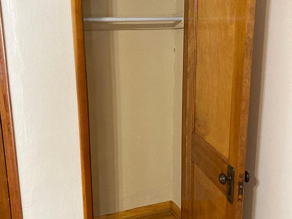 5th image of 563 Eiler St Floor 2
