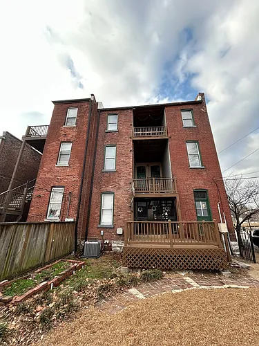 2300 S 9th Photo 1