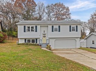 671 Oak Trl, Collinsville, IL 62234