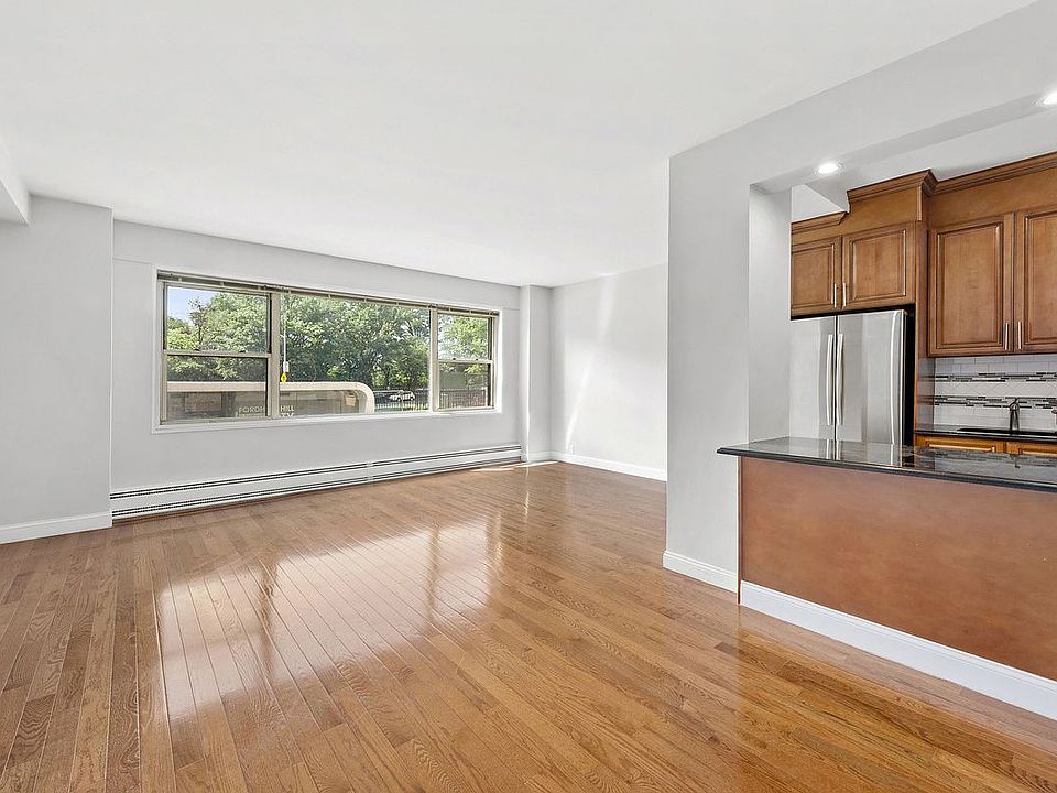 1st image of 5 Fordham Hill Oval APT 12D
