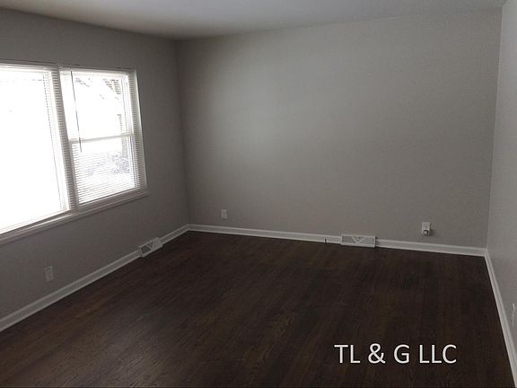 2nd image of 7907 E 90th Ter