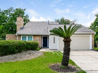 15014 McConn St, Webster, TX 77598