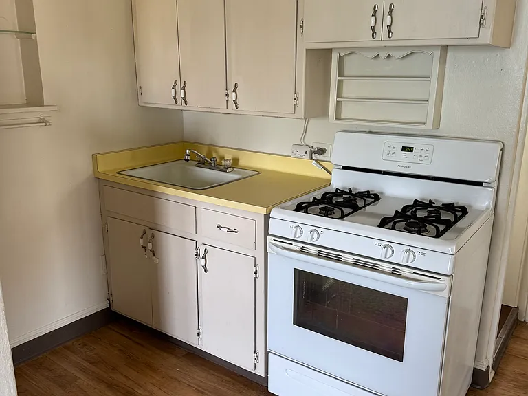 1658 N Van Buren St #2 — Photo 5