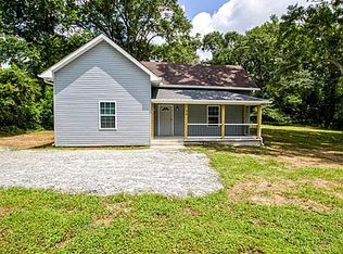 38 E Haynes St, Newnan, GA 30263