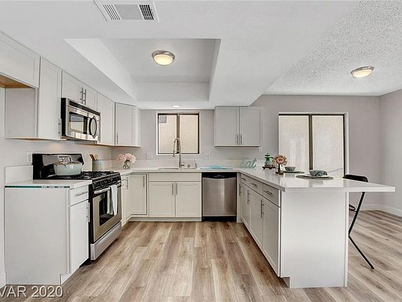 3rd image of 8145 Cactus Flower Ct