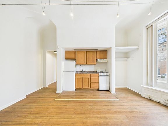 3rd image of 3301 Powelton Ave APT 1R