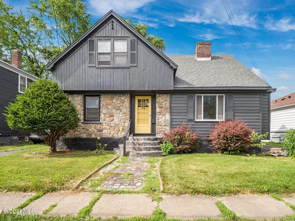 28 Glenwood Boulevard, Hudson, NY 12534