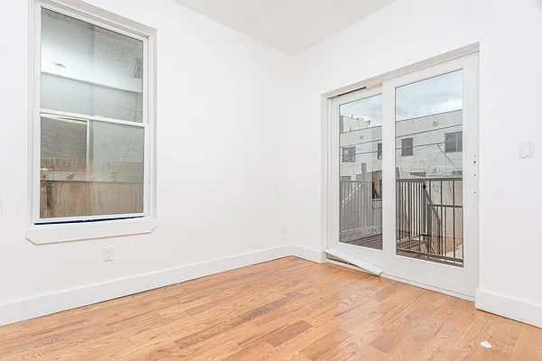 Rented by Brooklyn Group | media 18