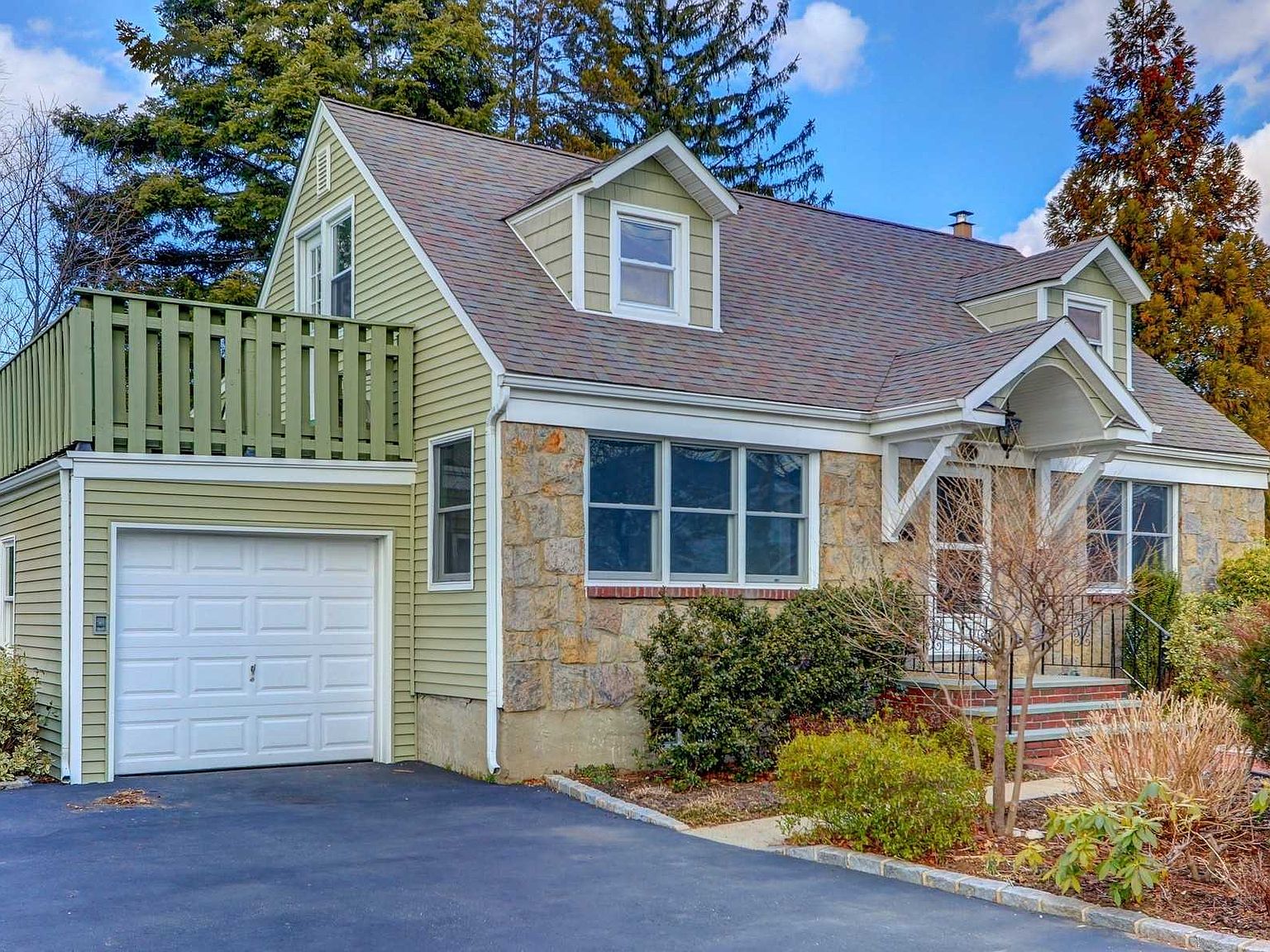 673 Westbury Ave, Westbury, NY 11590 Zillow