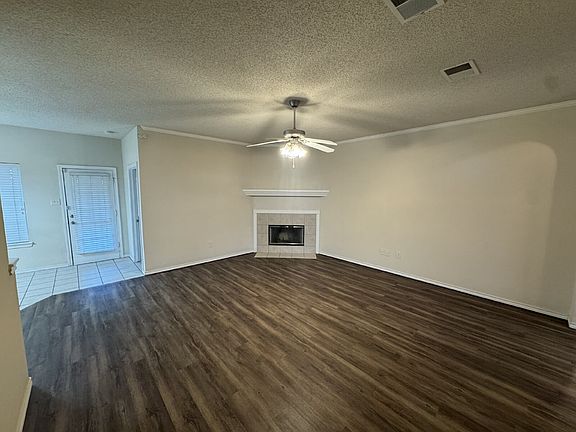 2nd image of 10605 Dixon Ave