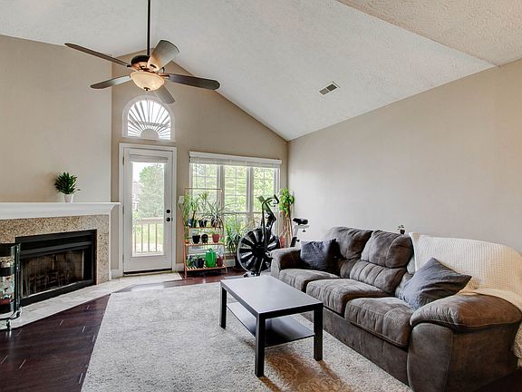 5th image of 4764 Charrington Cir