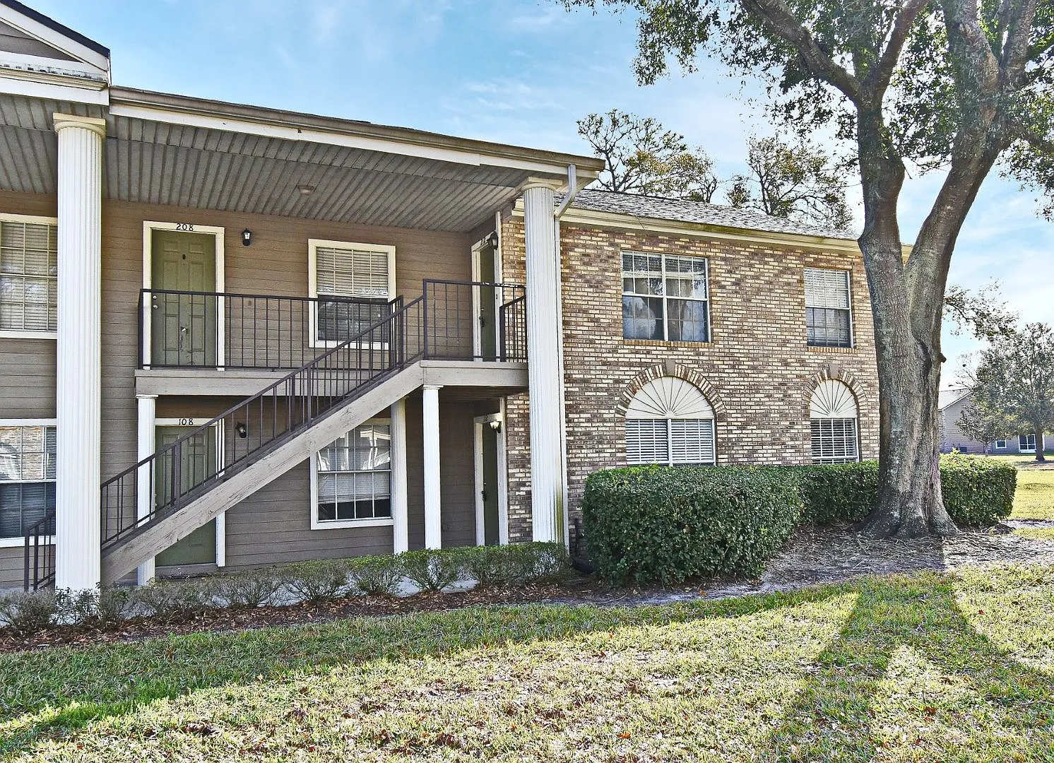 Spacious 2 bedroom 2 bath condo practically on UCF campus — Photo 1