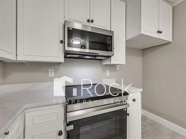 3125 NW 25th St — Photo 10