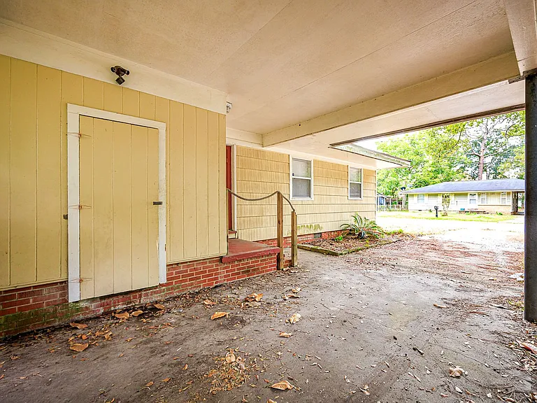 2919 Criswell Ave — Photo 25