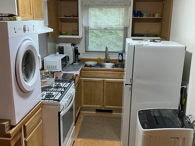 120 S Liberty St #1 — Photo 5