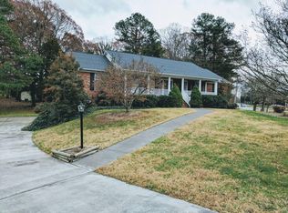 2501 Huntington Woods Dr, Winston Salem, NC 27103