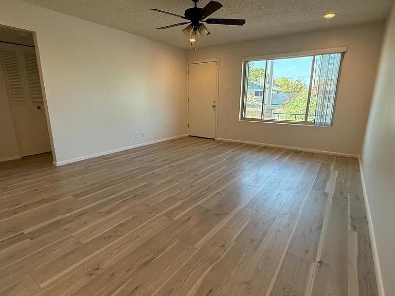 3707 W Alice Ave — Photo 6