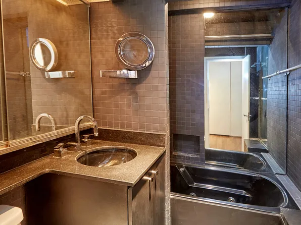 2 Beekman Place image 6 of 12