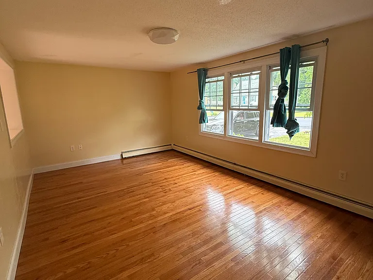12 Sunrise Dr — Photo 4