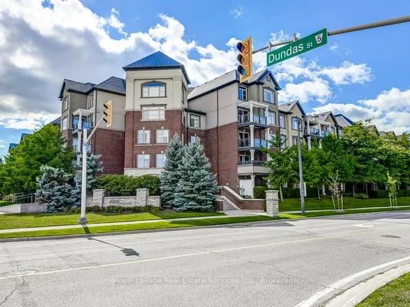 3060 Rotary Way W #201, Burlington, ON L7M 0G9